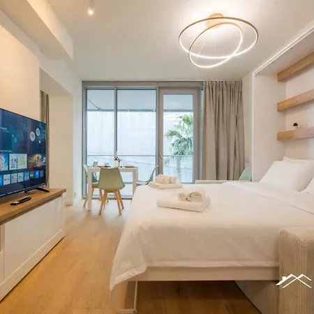Daire Waterfront Lux| Studio|a/c|parking|gym|wifi By Tilo Cenova